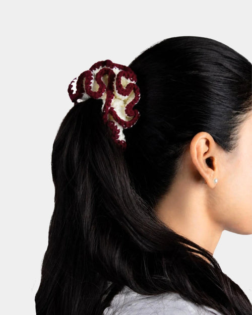 Brown / Off White scrunchie